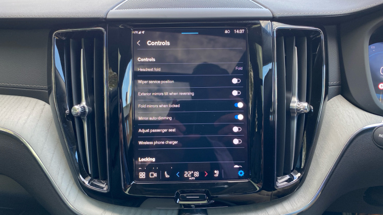 Volvo XC60 2.0 B5P Ultra Dark 5dr AWD Geartronic Petrol Estate